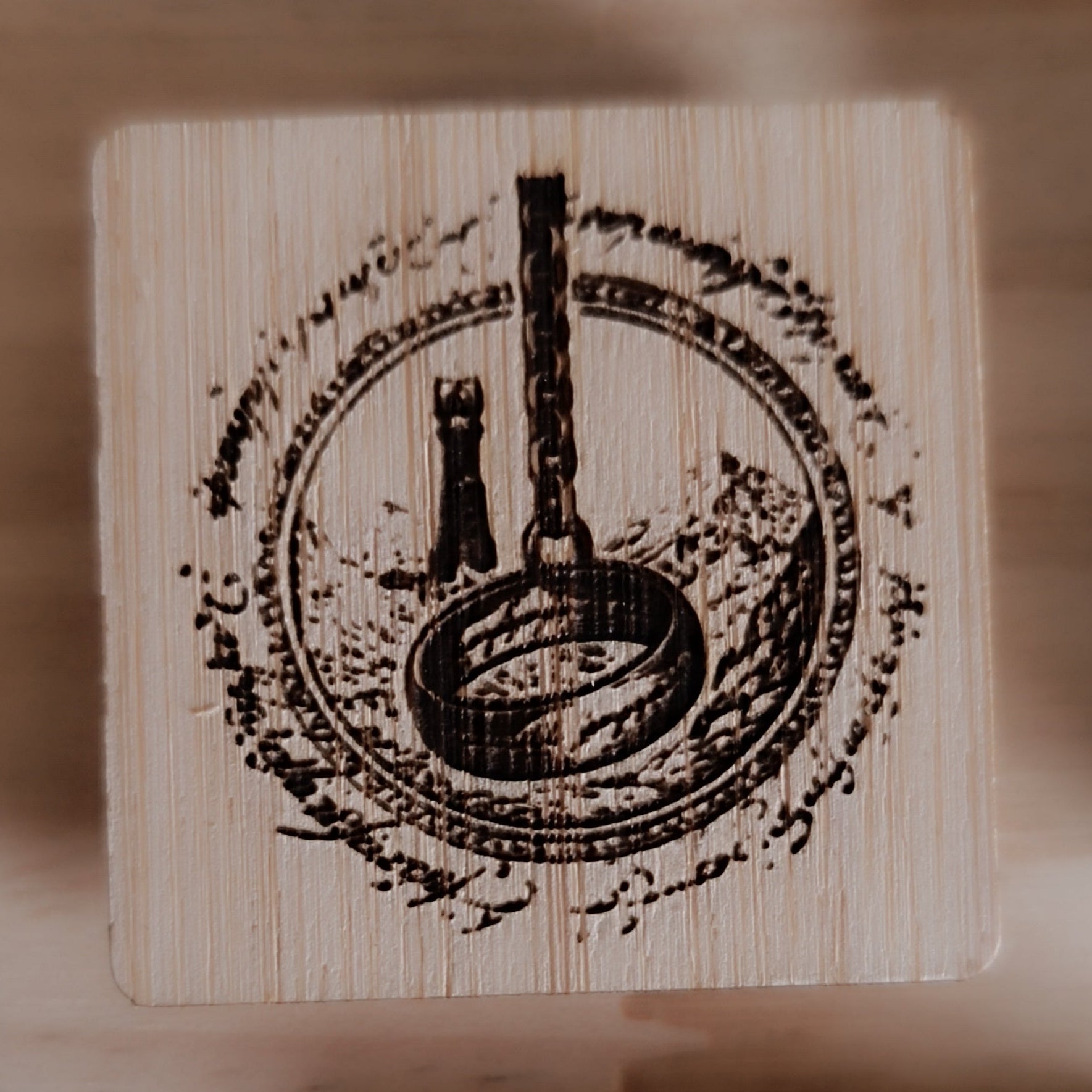 Pins de madera