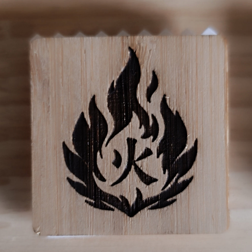 Pins de madera