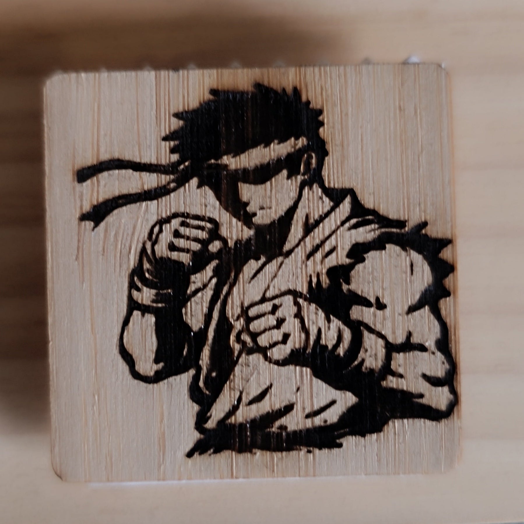 Pins de madera