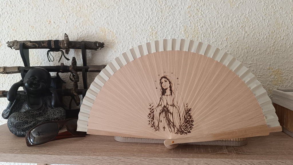 Abanico de Madera Grabado con Láser · Diseño Personalizado