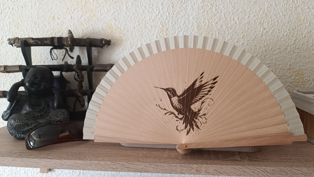 Abanico de Madera Grabado con Láser · Diseño Personalizado
